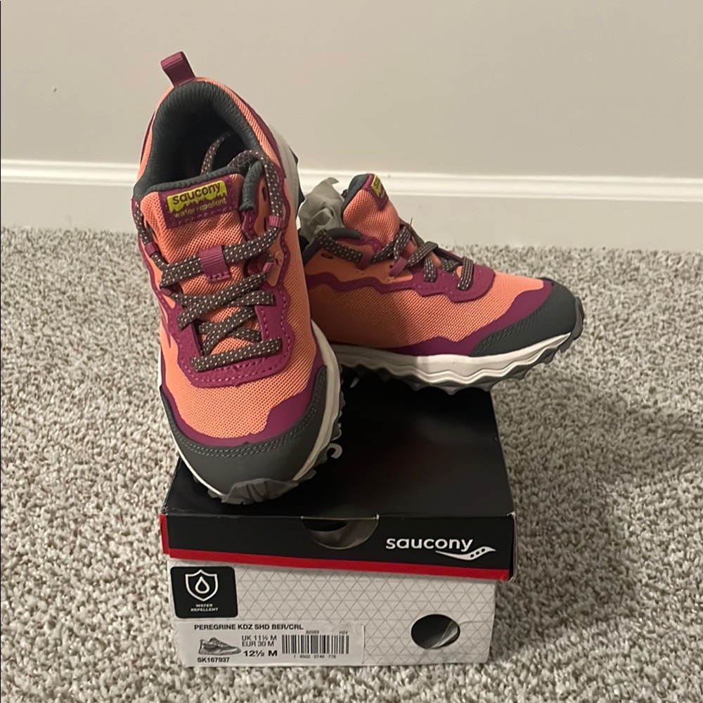 Peregrine KDZ pink sneakers